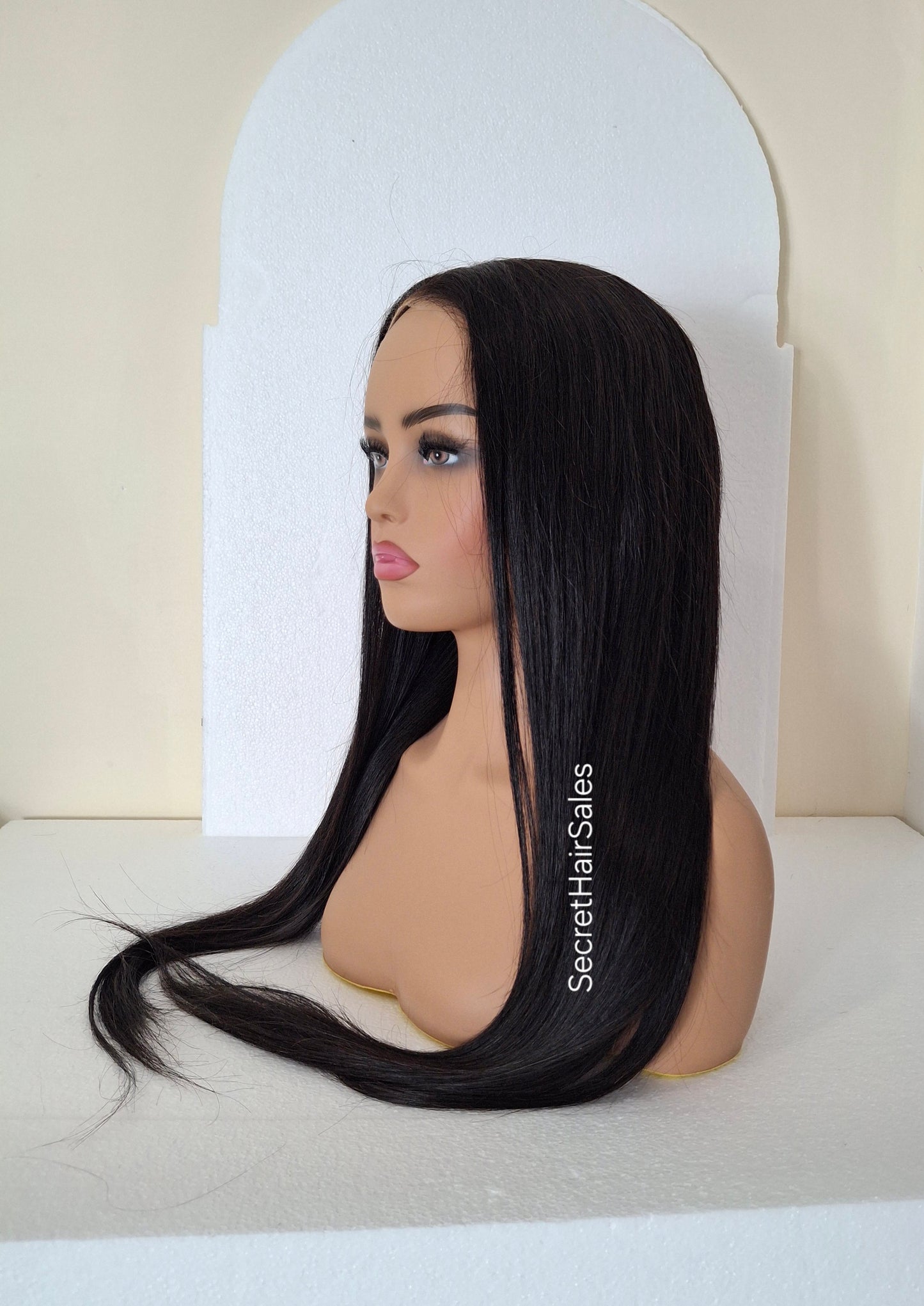 Dixie glueless wig, lace closure 100% human hair, Medium size, soft black