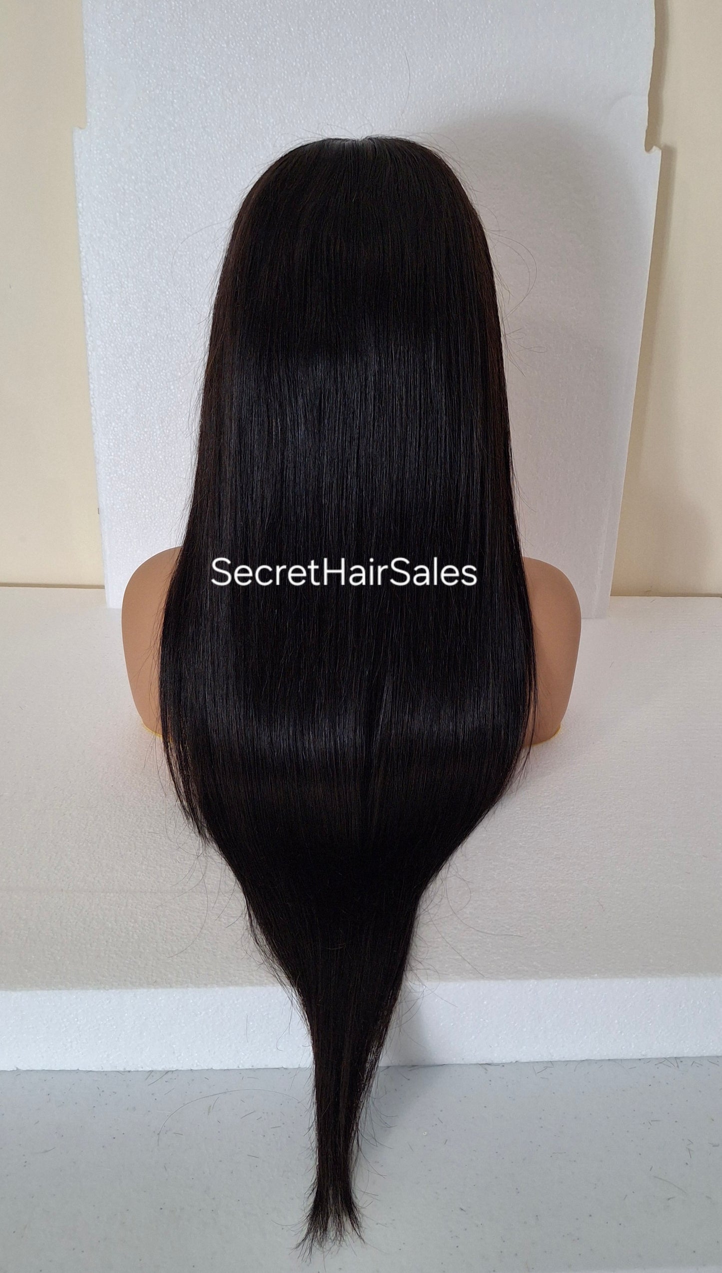 Dixie glueless wig, lace closure 100% human hair, Medium size, soft black