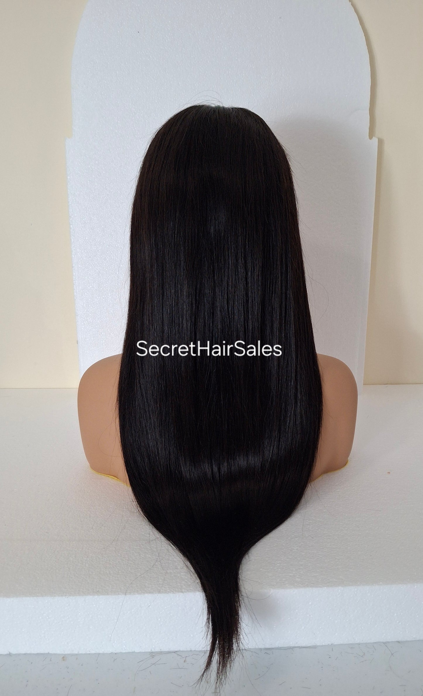 Dixie glueless wig, lace closure 100% human hair, Medium size, soft black